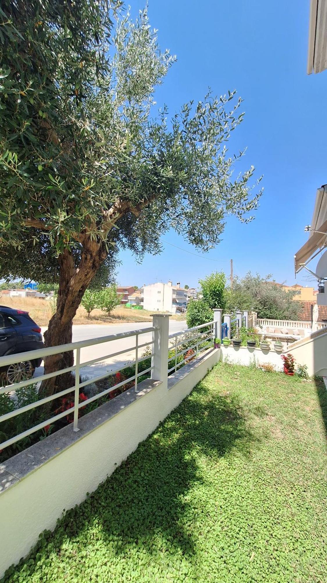 Ly * Kallithea (Chalkidiki)